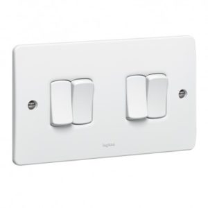 Switch 4Gang 2Way Synergy Legrand