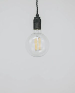 Black Lampholder E27 1MT Length + G95 warmwhite bulb