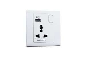 Switched Socket Universal 16A With USB 5V2A R Series White MK Honeywell R2835UWHI
