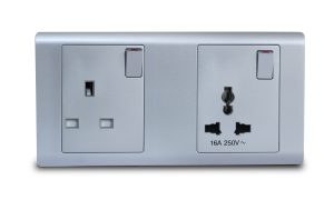 Combination Switched Socket UK 13A And Switched Socket Universal 16A R Series MK Honeywell Titanium